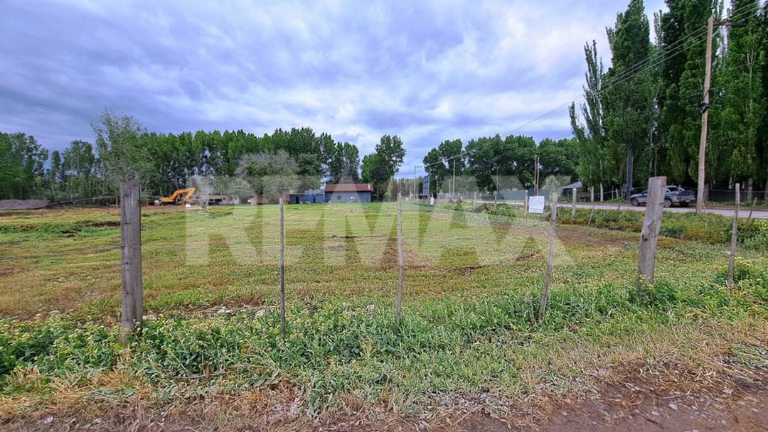 VENTA LOTE EN CIPOLLETTI  BARRIO CARDALES