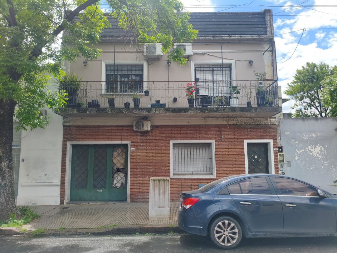 GALPON OFICINA CASA EN VENTA EN FLORESTA CABA