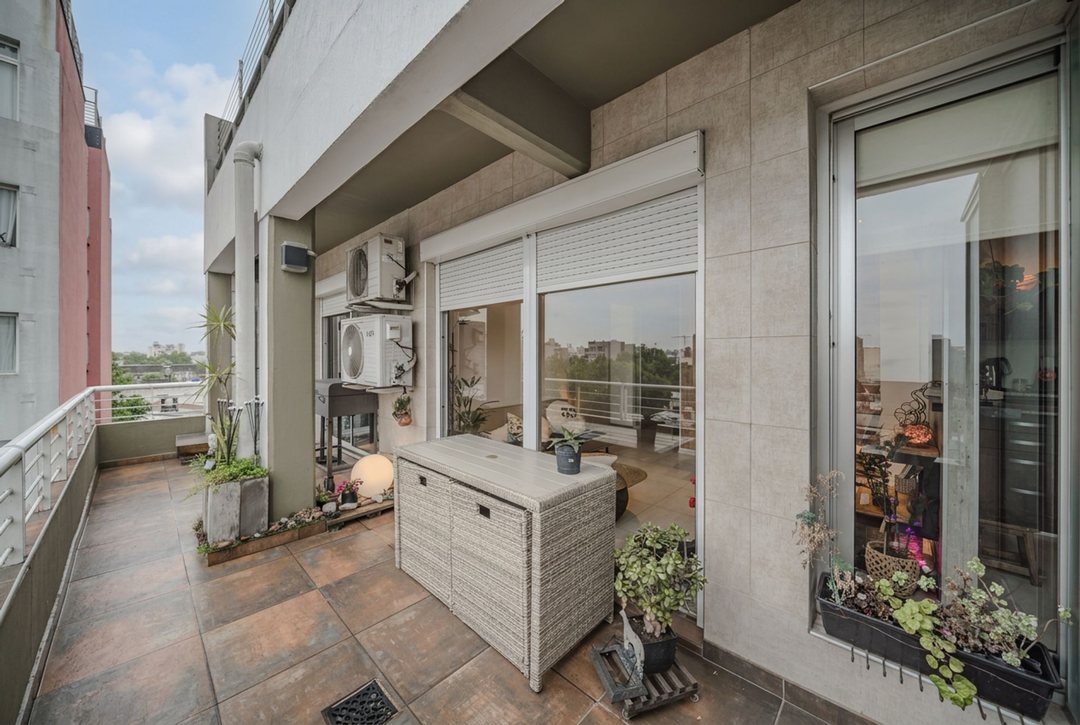 VENTA DEPTO 2 AMB CON BALCON ATERRAZADO Y COCHERA