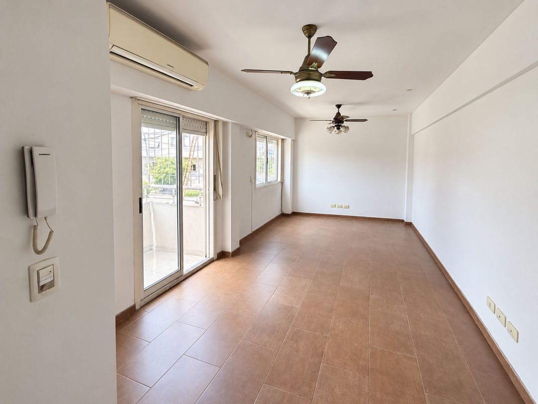 venta semi piso monoambiente balcon santos lugares