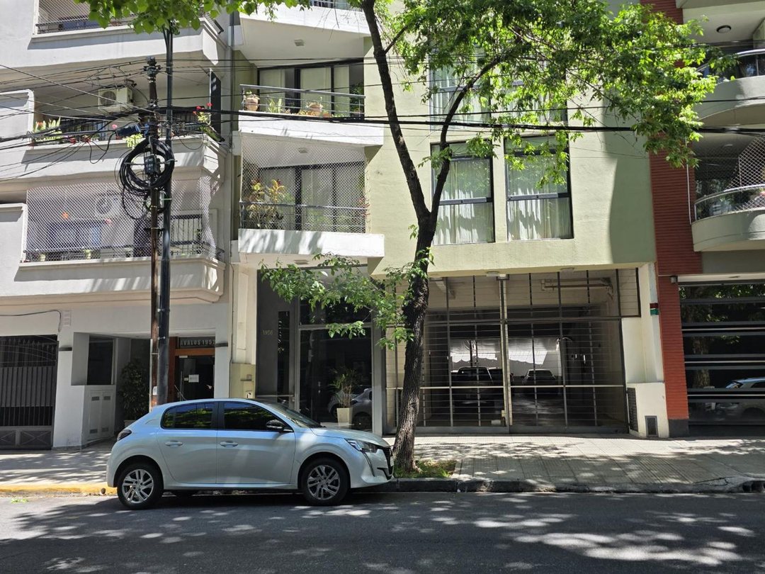 Depto 3 amb 1°piso con patio /corazón V. Urquiza