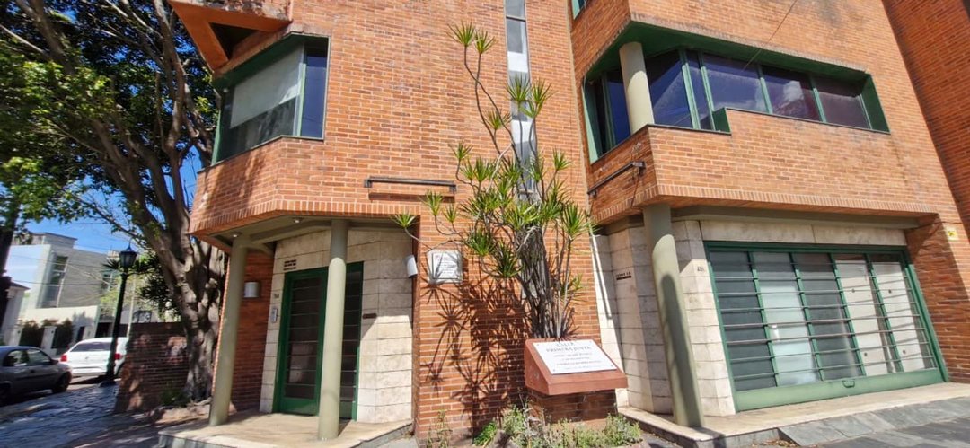 EDIFICIO EN ALQUILER OFICINAS-CONSULTORIO S ISIDRO