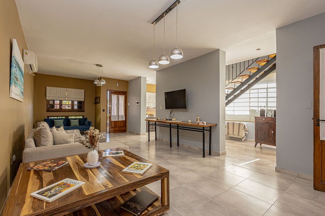 VENTA CASA 5 AMBIENTES EN PADUA APTA CREDITO