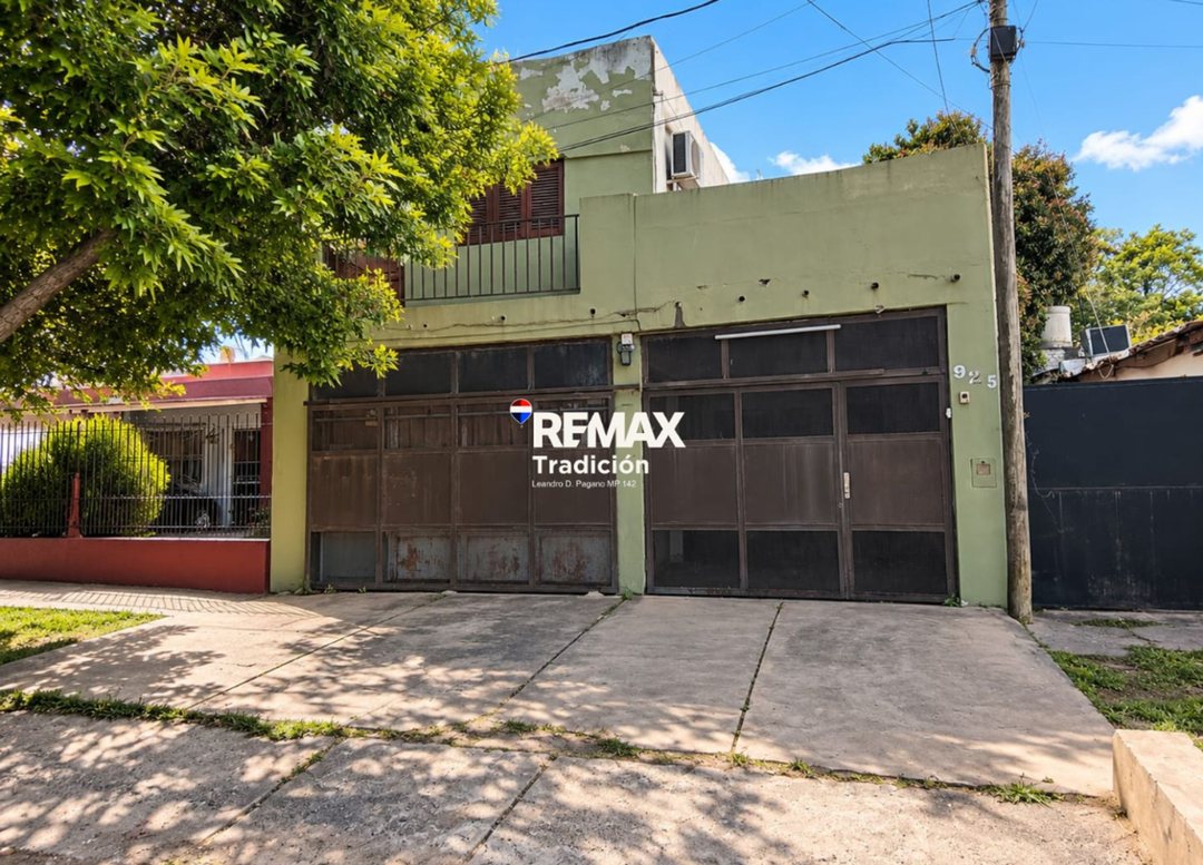 VENTA CASA CON LOCAL COMERCIAL Y COCHERA