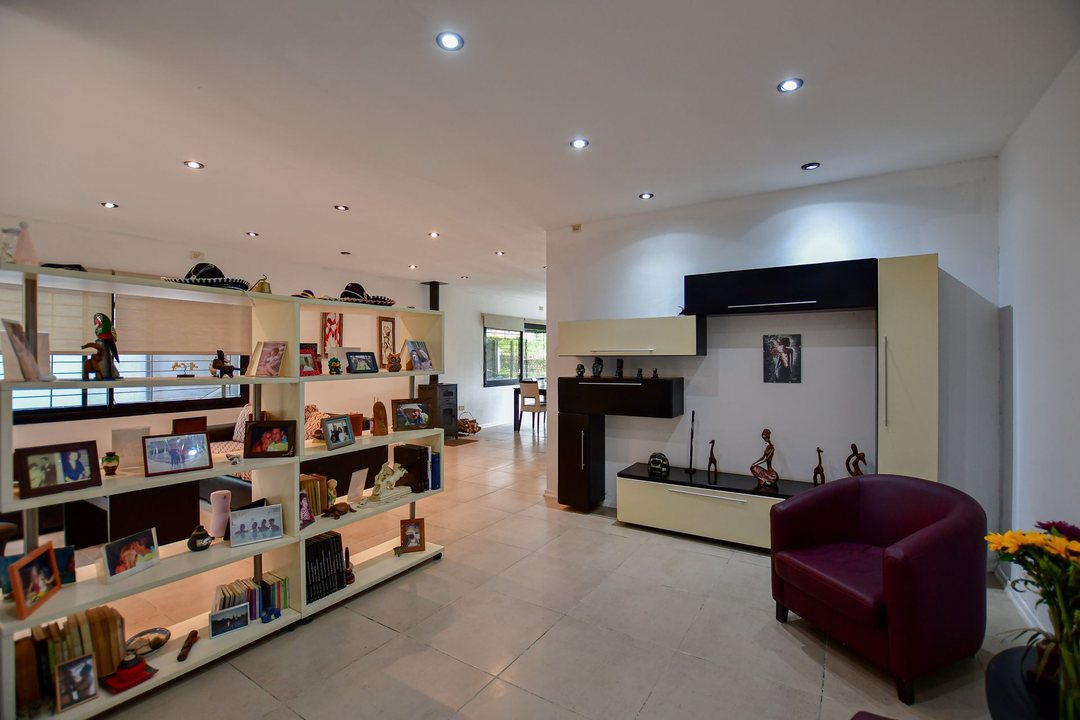 CASA EN VENTA GONNET, LA PLATA 4 DORMITORIOS