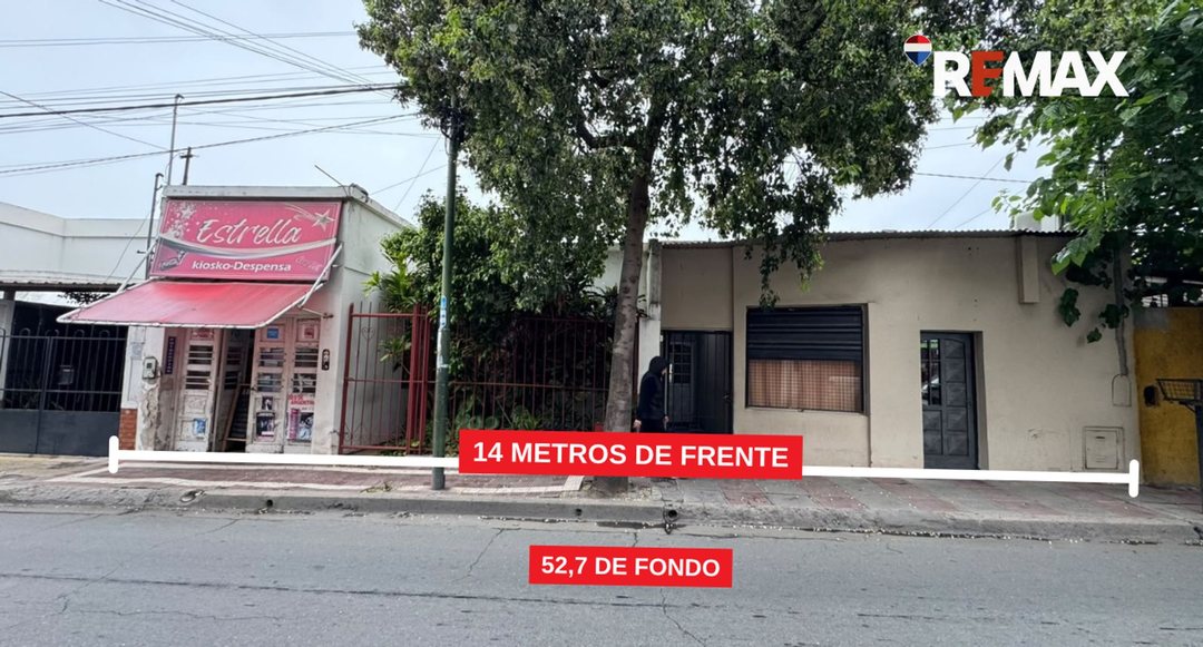 SE VENDE TERRENO MAS CASA ZONA CENTRO 720m2