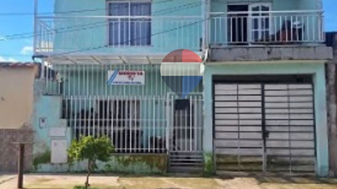 VENTA DE CASA 4 DORMITORIOS B° FRANCISCO DE ALAVA