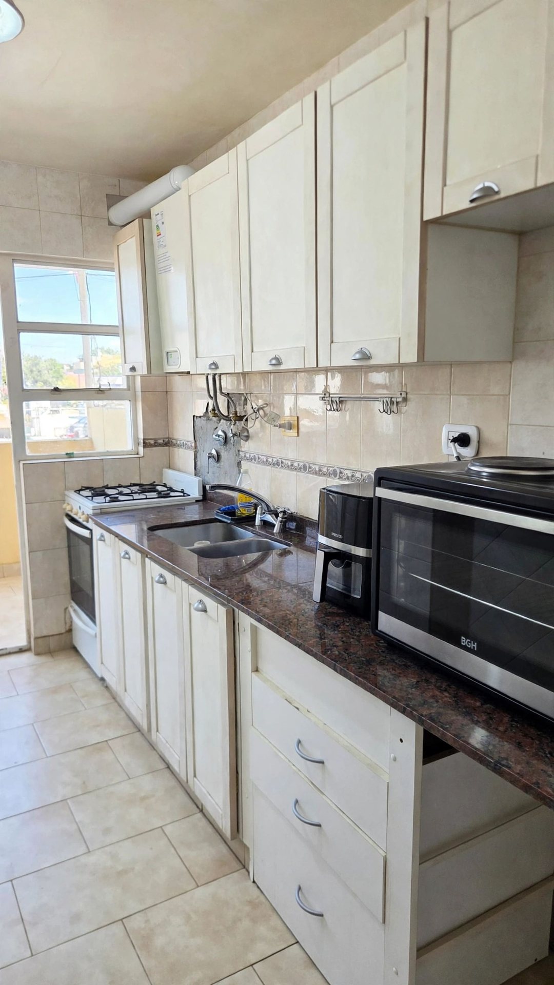 VENTA DEPTO. 3 AMB COLEGIALES CON BALCÓN!!