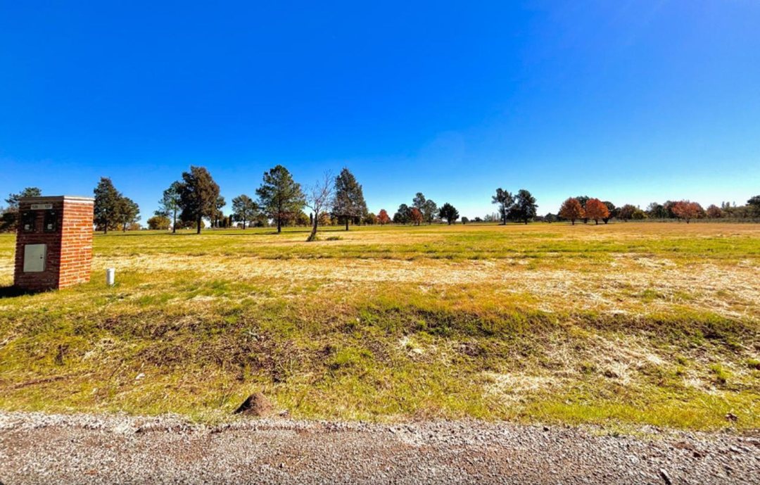 LOTE EN MIRABOSQUES CARDALES BARRIO IV (E 4B)