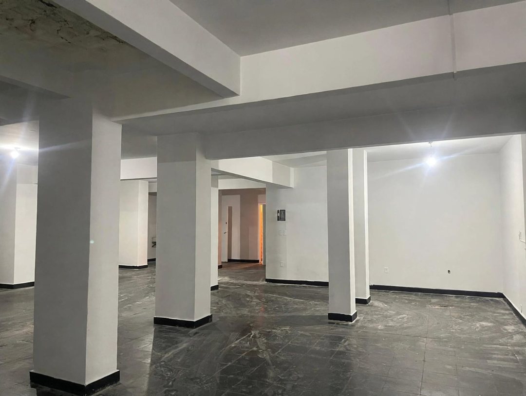 VENTA LOCAL COMERCIAL 140 M2 - SAN NICOLAS
