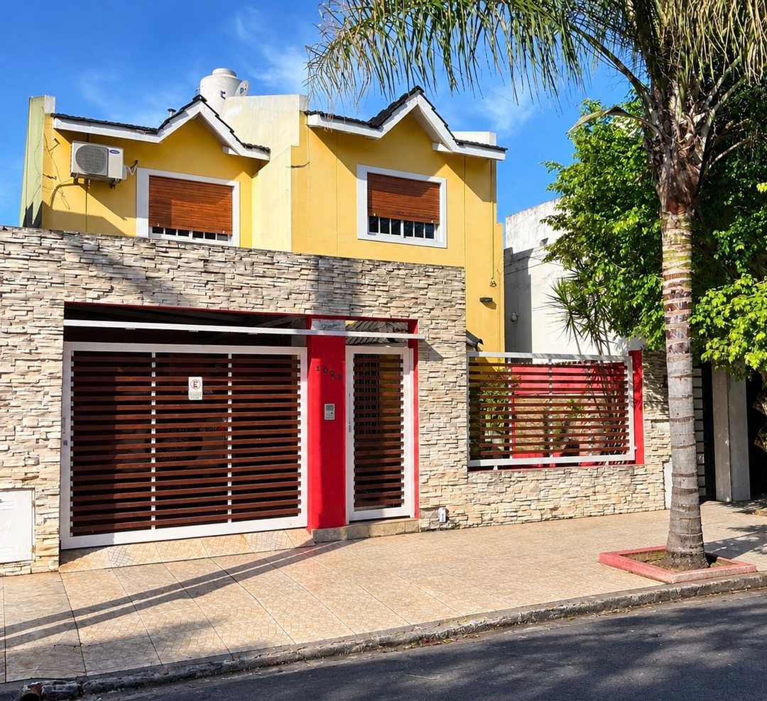 VENTA CASA 6 AMBIENTES EN RAMOS MEJIA CON QUINCHO