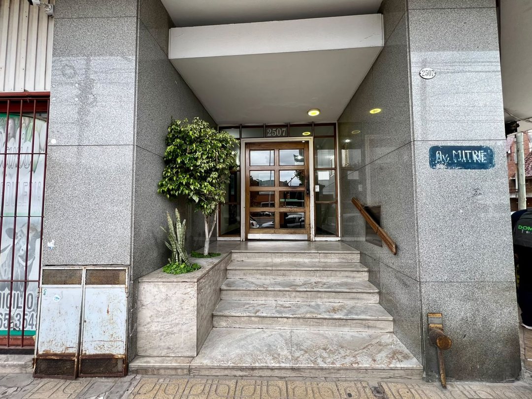 VENTA dpto 2 amb Av.Mitre 2500. Sarandi-Avellaneda