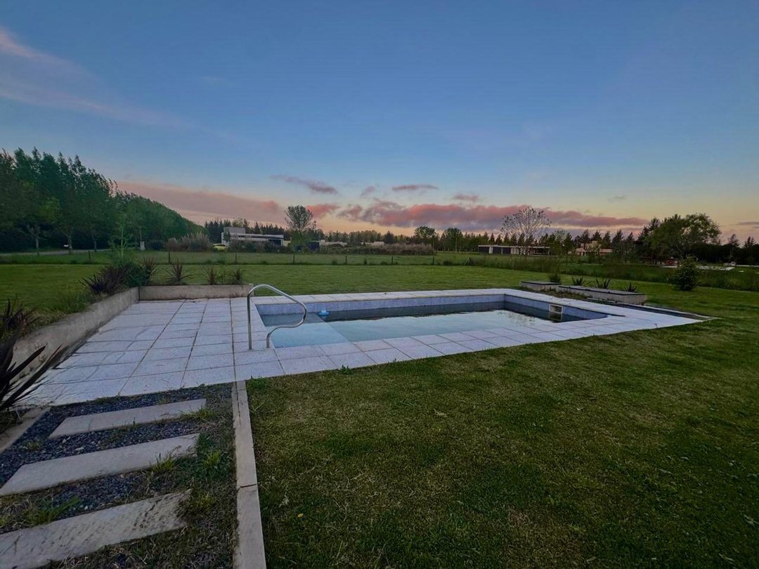 Campos de Roca 2, casa a la venta con piscina