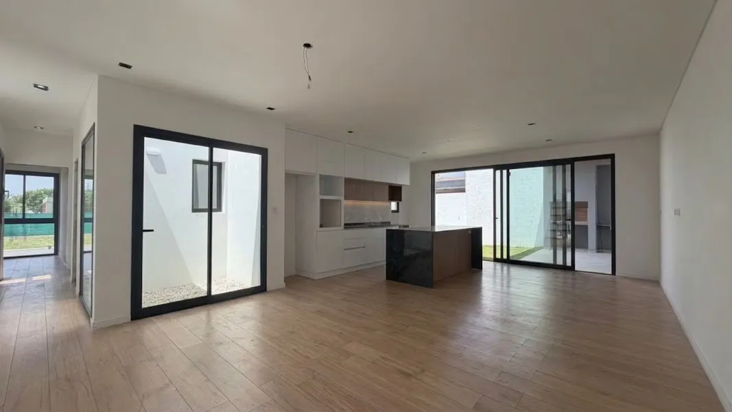 Rincones de Manantiales Casa en venta 3 dormitorios 2 baños 1 planta