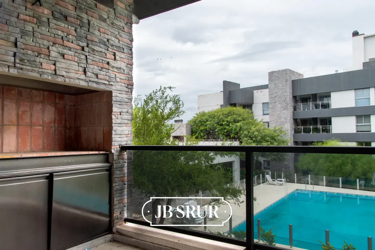 Departamento de dos dormitorios en venta en Manantiales
