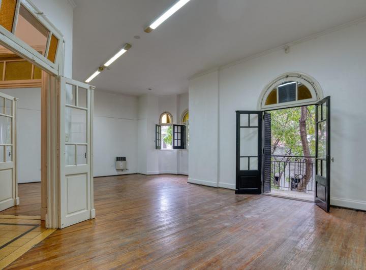 Local comercial · 200m² · 6 Ambientes