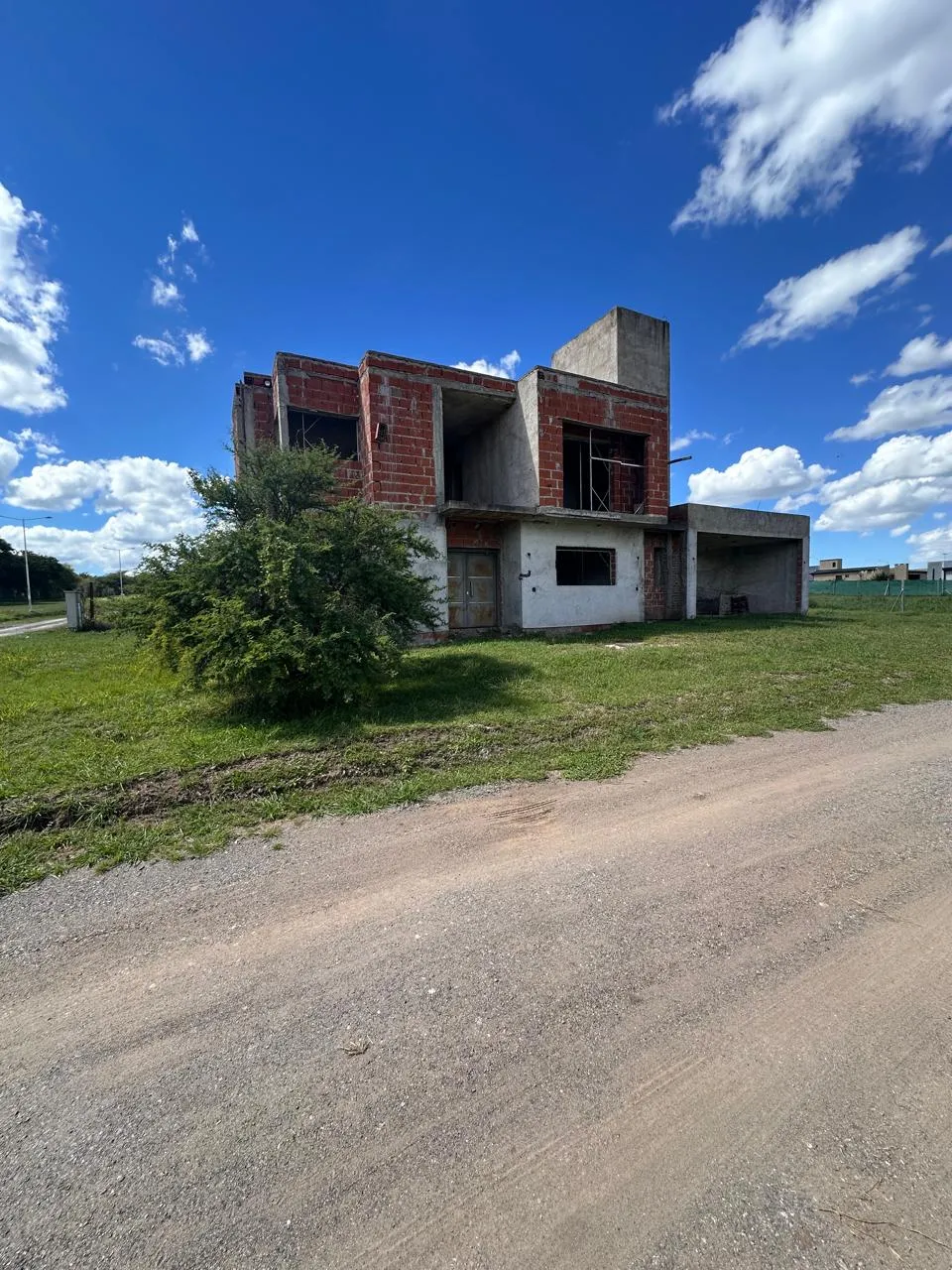 Imperdible casa a terminar