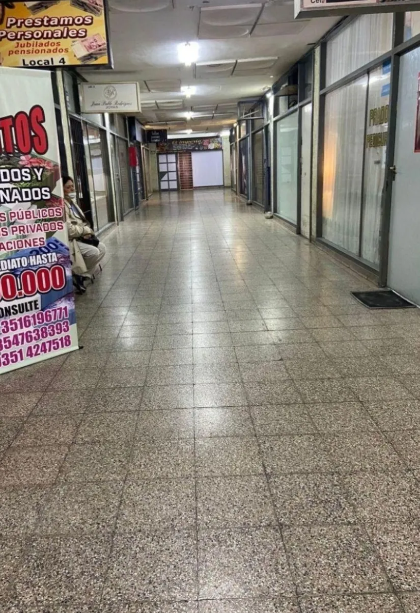 Alquilo oficina zona centro