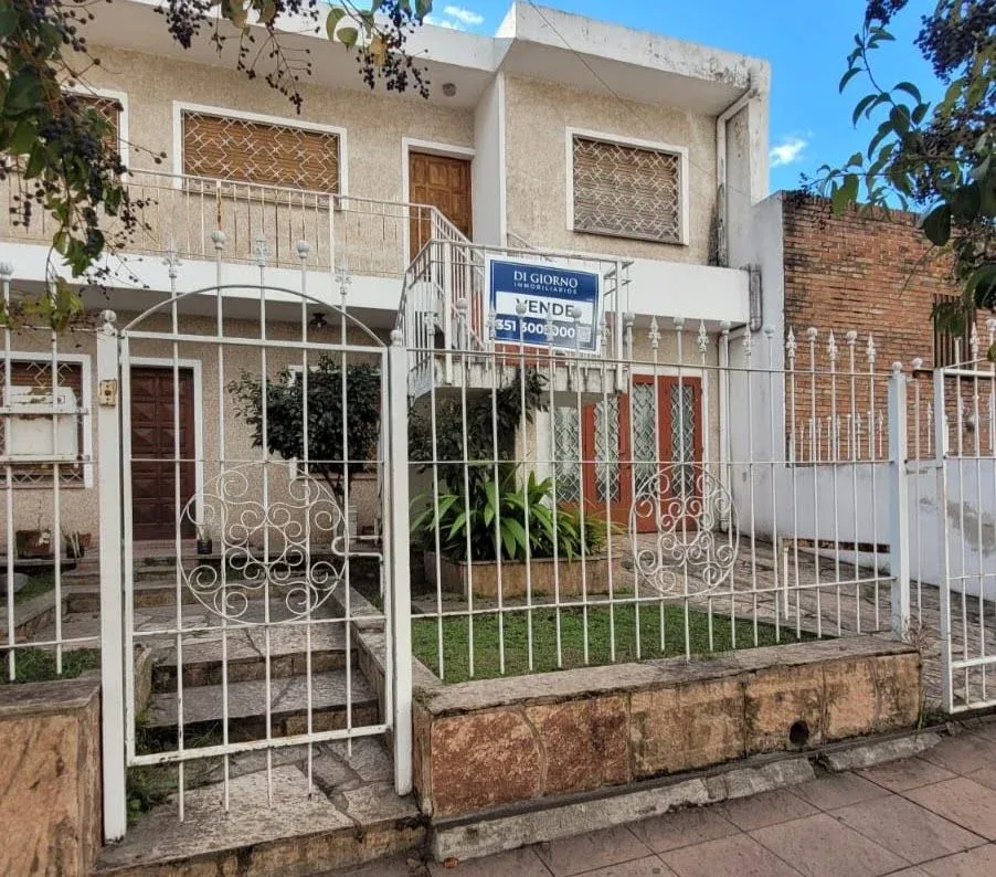 CASA Y DEPARTAMENTO EN ALTOS DE VILLA CABRERA