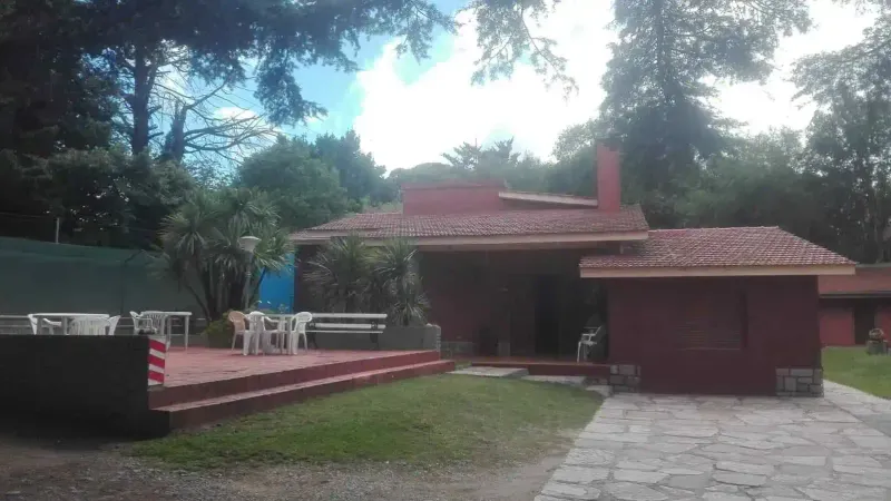 COMPLEJO DE CABAÑAS - VILLA GIARDINO - ESCUCHO OFERTA