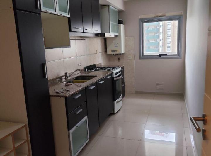 Departamento · 90m² · 7 Ambientes · 1 Cochera