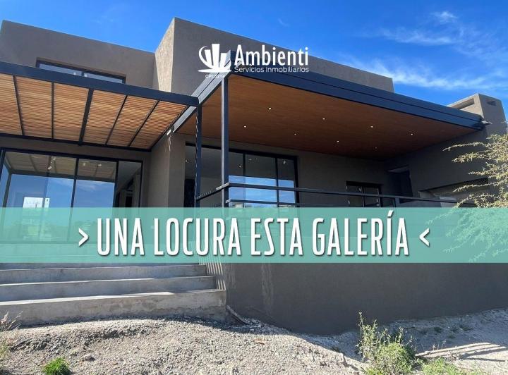 Casa · 360m² · 5 Ambientes · 2 Cocheras