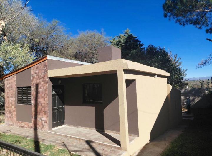 Casa · 95m² · 6 Ambientes · 1 Cochera