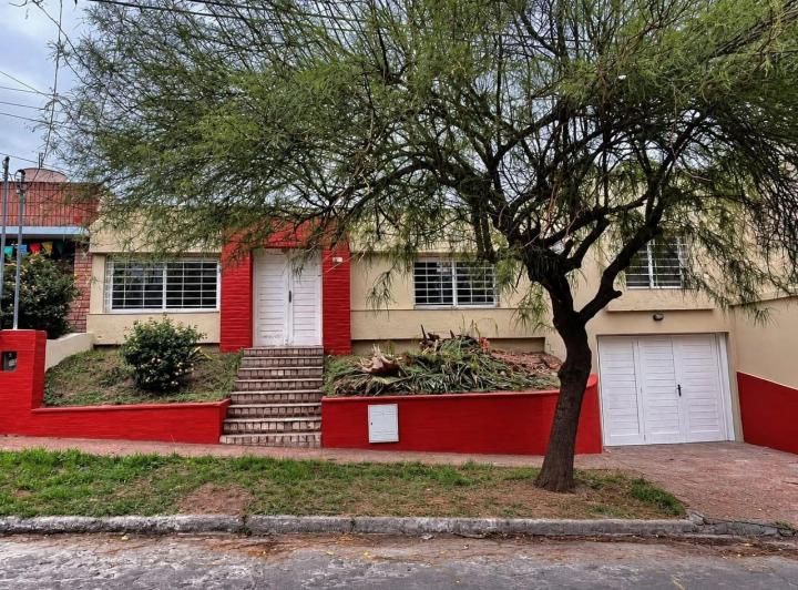 Casa · 157m² · 1 Ambiente · 1 Cochera