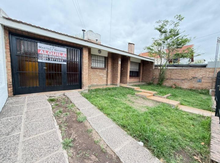 Casa · 120m² · 7 Ambientes · 1 Cochera