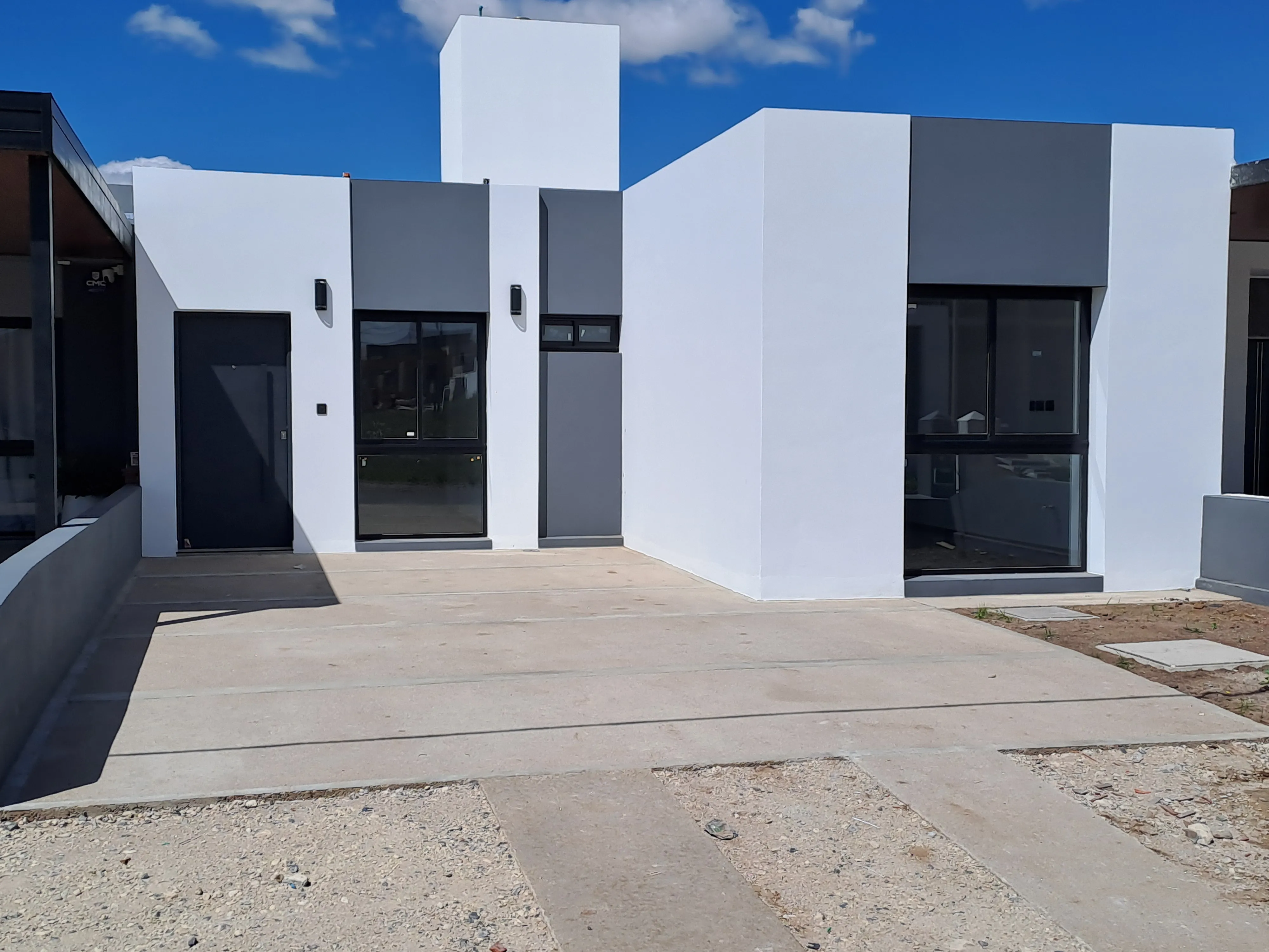 Vendo Duplex PB a estrenar - frente 7,65 mts,  patio grande 65 m2