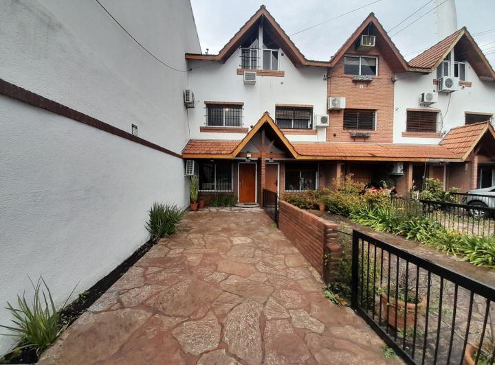 PH · 135m² · 5 Ambientes · 2 Cocheras