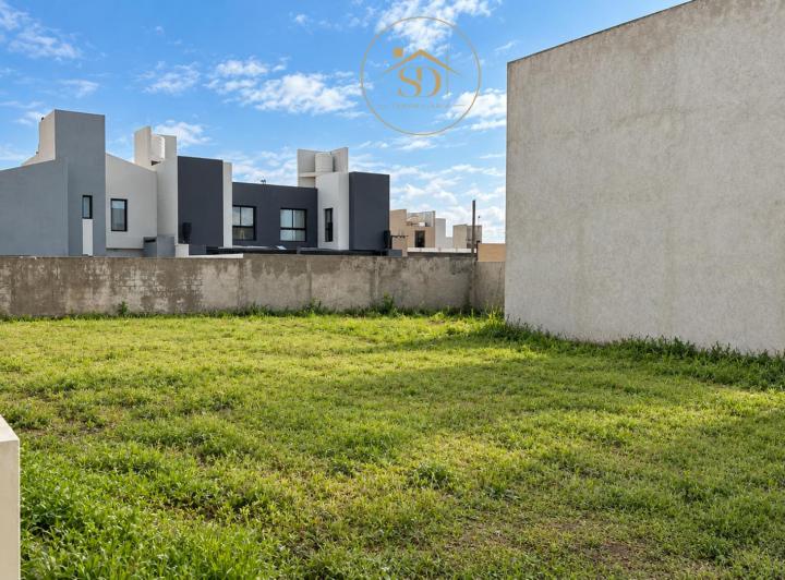 Terreno · 360m²