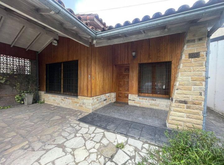 Casa · 143m² · 3 Ambientes · 1 Cochera