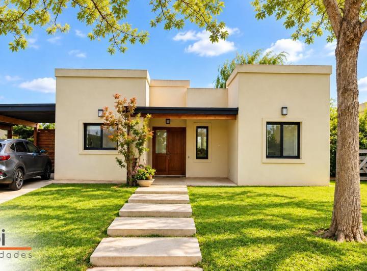 Casa · 141m² · 4 Ambientes