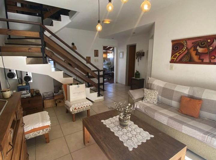 Casa · 168m² · 3 Ambientes · 1 Cochera