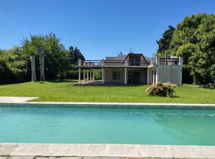Casa · 129m² · 5 Ambientes · 5 Cocheras
