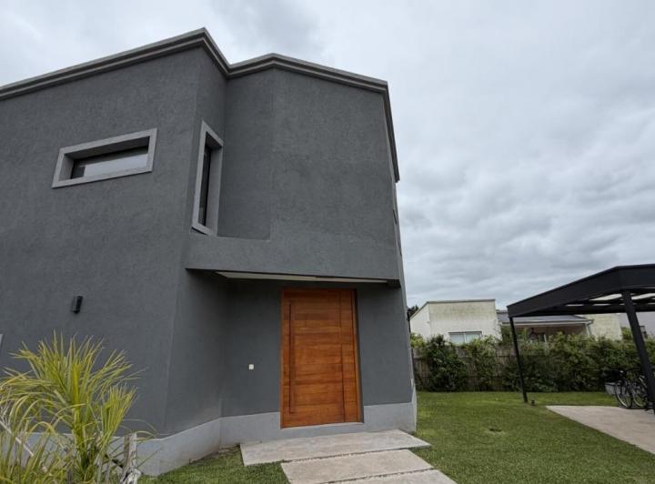Casa · 140m² · 4 Ambientes
