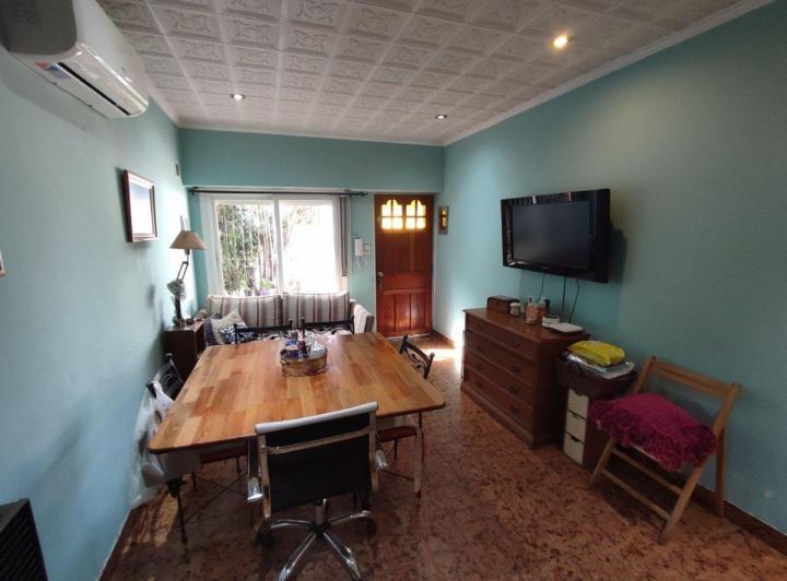 Casa · 102m² · 4 Ambientes · 2 Cocheras