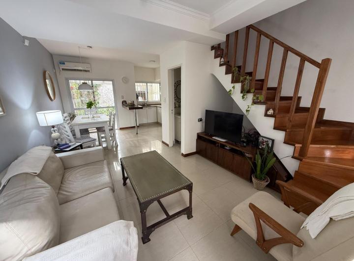Casa · 99m² · 5 Ambientes · 1 Cochera