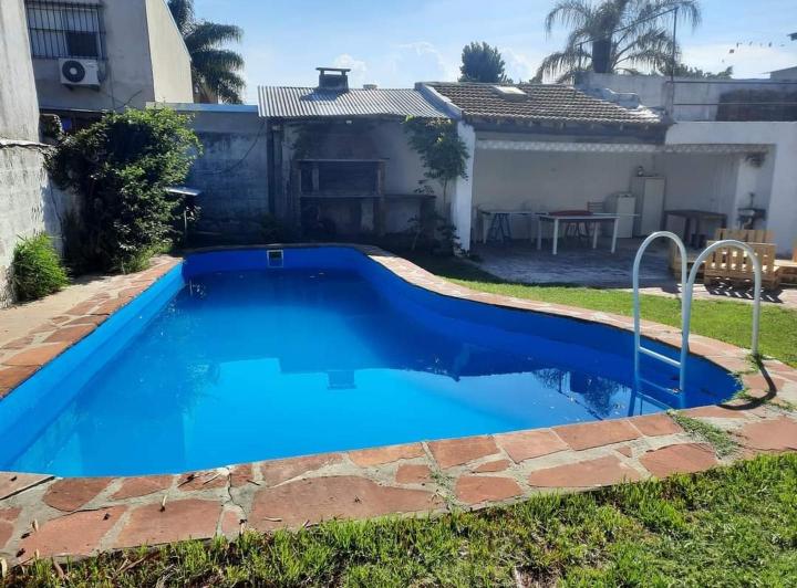 Casa · 170m² · 4 Ambientes · 3 Cocheras