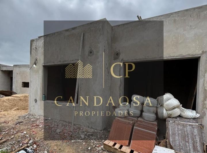 Casa · 120m² · 4 Ambientes · 2 Cocheras