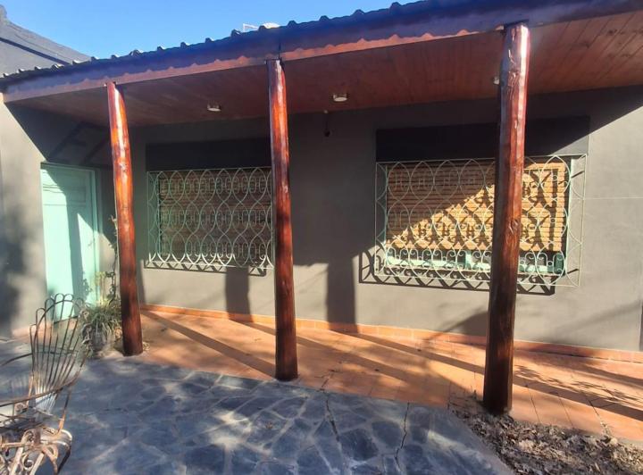 Casa · 200m² · 4 Ambientes