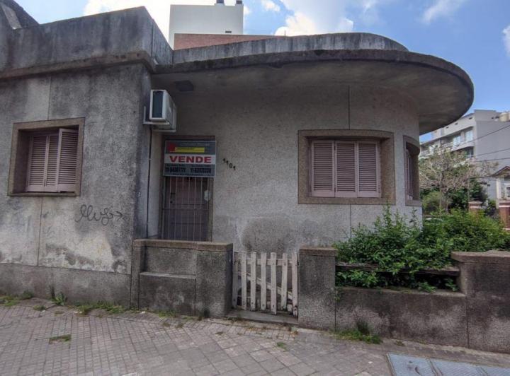 Casa · 200m² · 4 Ambientes · 1 Cochera
