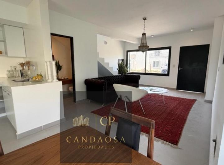 Casa · 62m² · 2 Ambientes · 1 Cochera