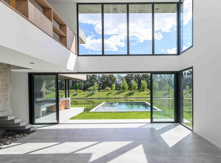 Casa · 285m² · 5 Ambientes · 1 Cochera