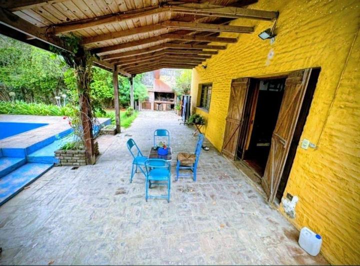 Casa · 120m² · 5 Ambientes · 2 Cocheras