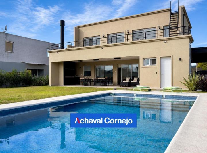 Casa · 234m² · 5 Ambientes