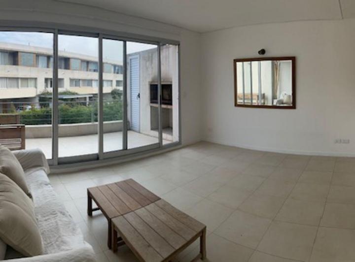 Departamento · 90m² · 4 Ambientes · 1 Cochera