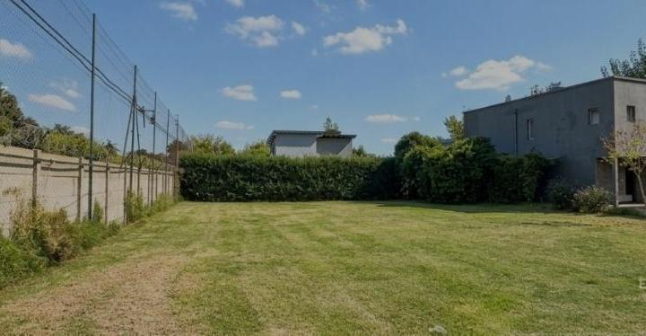Terreno · 438m²