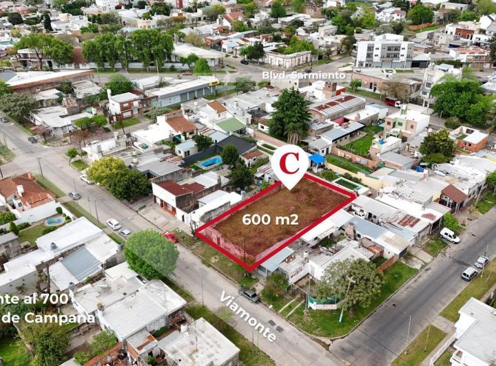 Terreno · 600m²